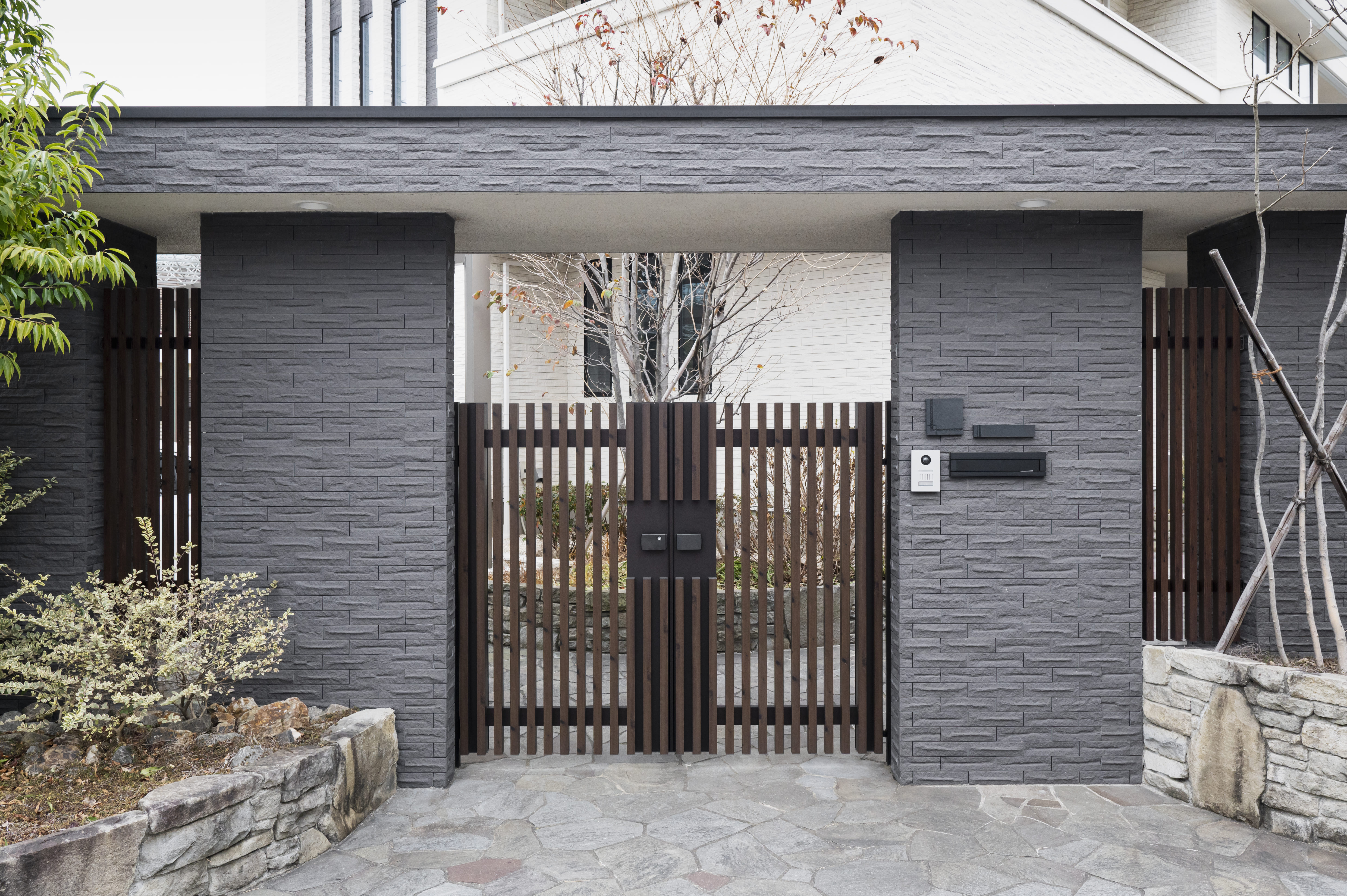 Smart Building Gate Automation Solutions in Mumbai and Pune
